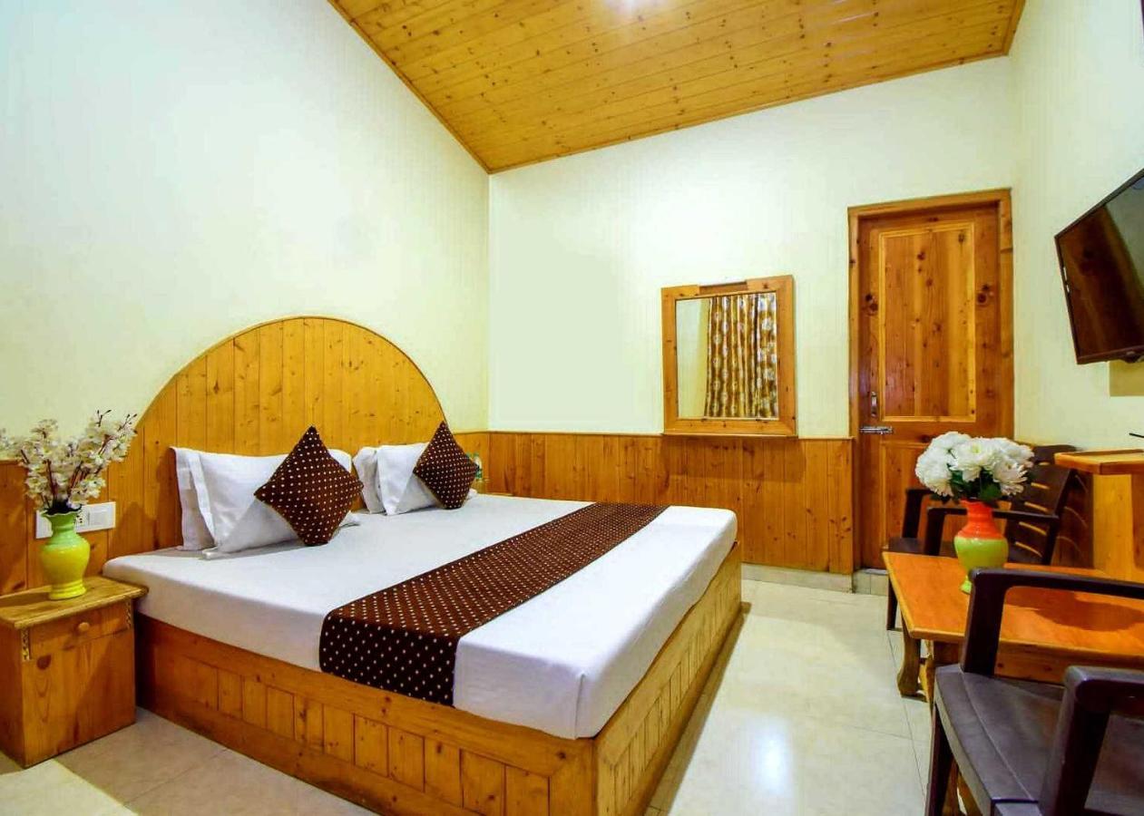 Oyo Flagship 82405 Cochin Villa Manali  Bagian luar foto